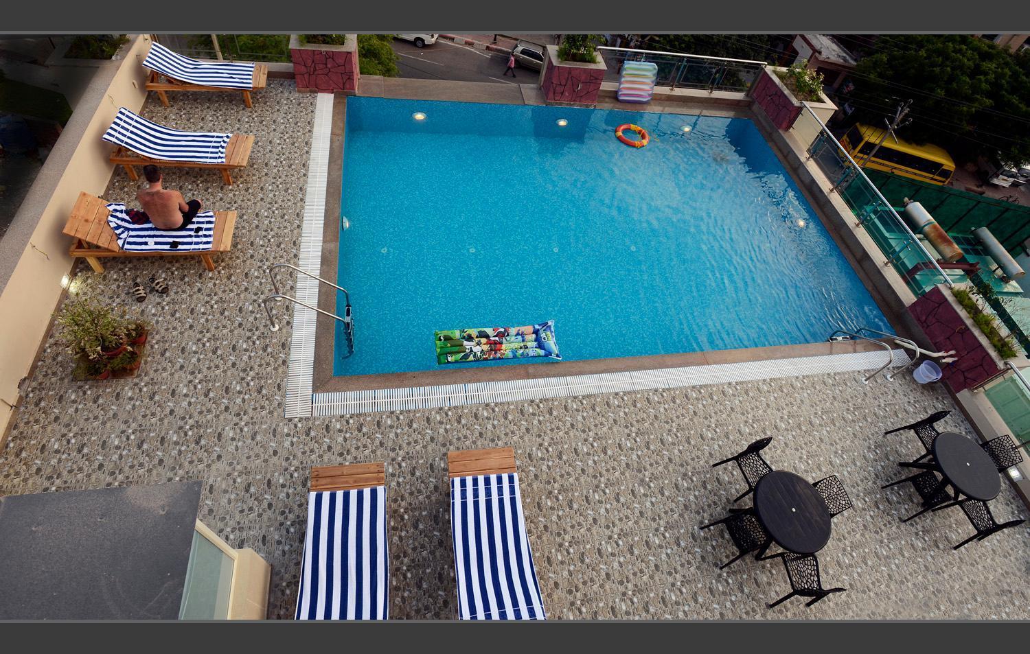 אגרה Hotel Atulyaa Taj מראה חיצוני תמונה