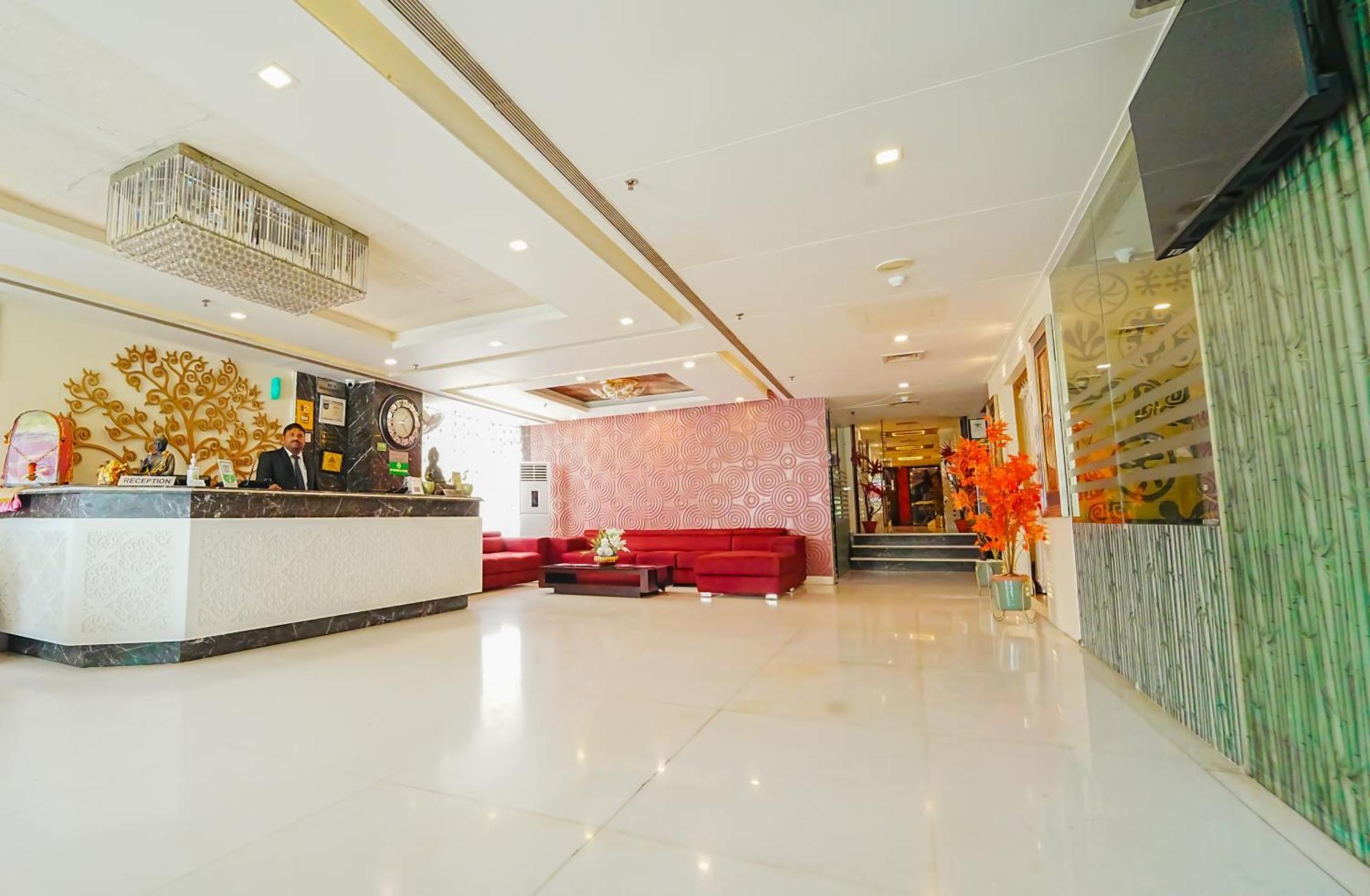 אגרה Hotel Atulyaa Taj מראה חיצוני תמונה