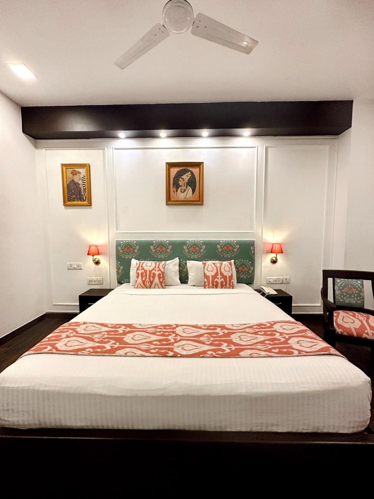 אגרה Hotel Atulyaa Taj מראה חיצוני תמונה