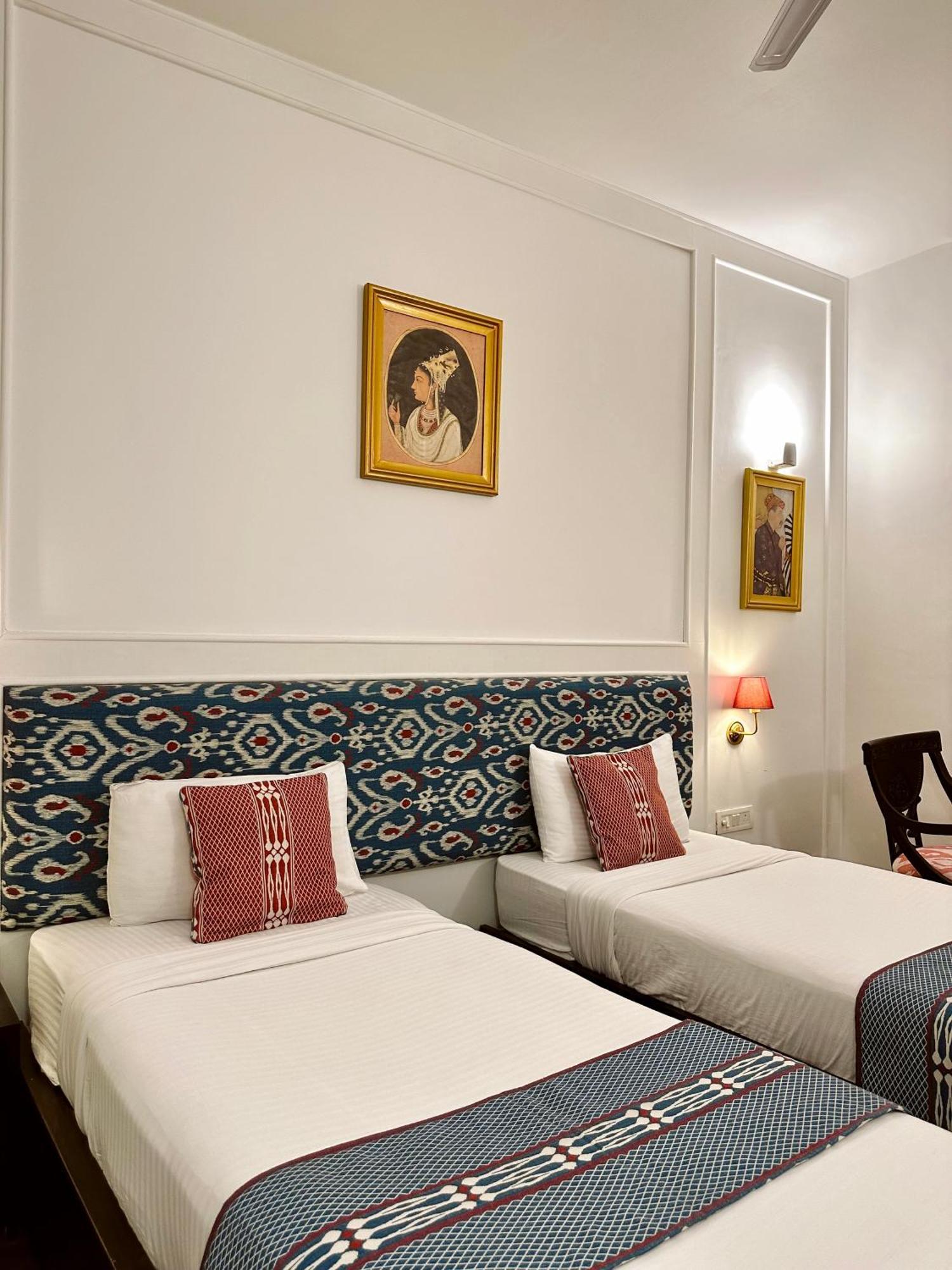 אגרה Hotel Atulyaa Taj מראה חיצוני תמונה