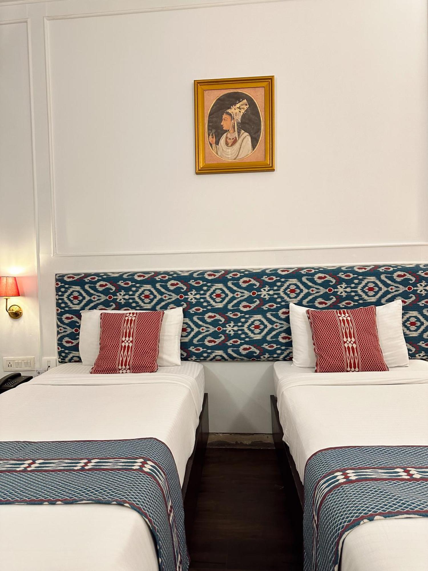 אגרה Hotel Atulyaa Taj מראה חיצוני תמונה