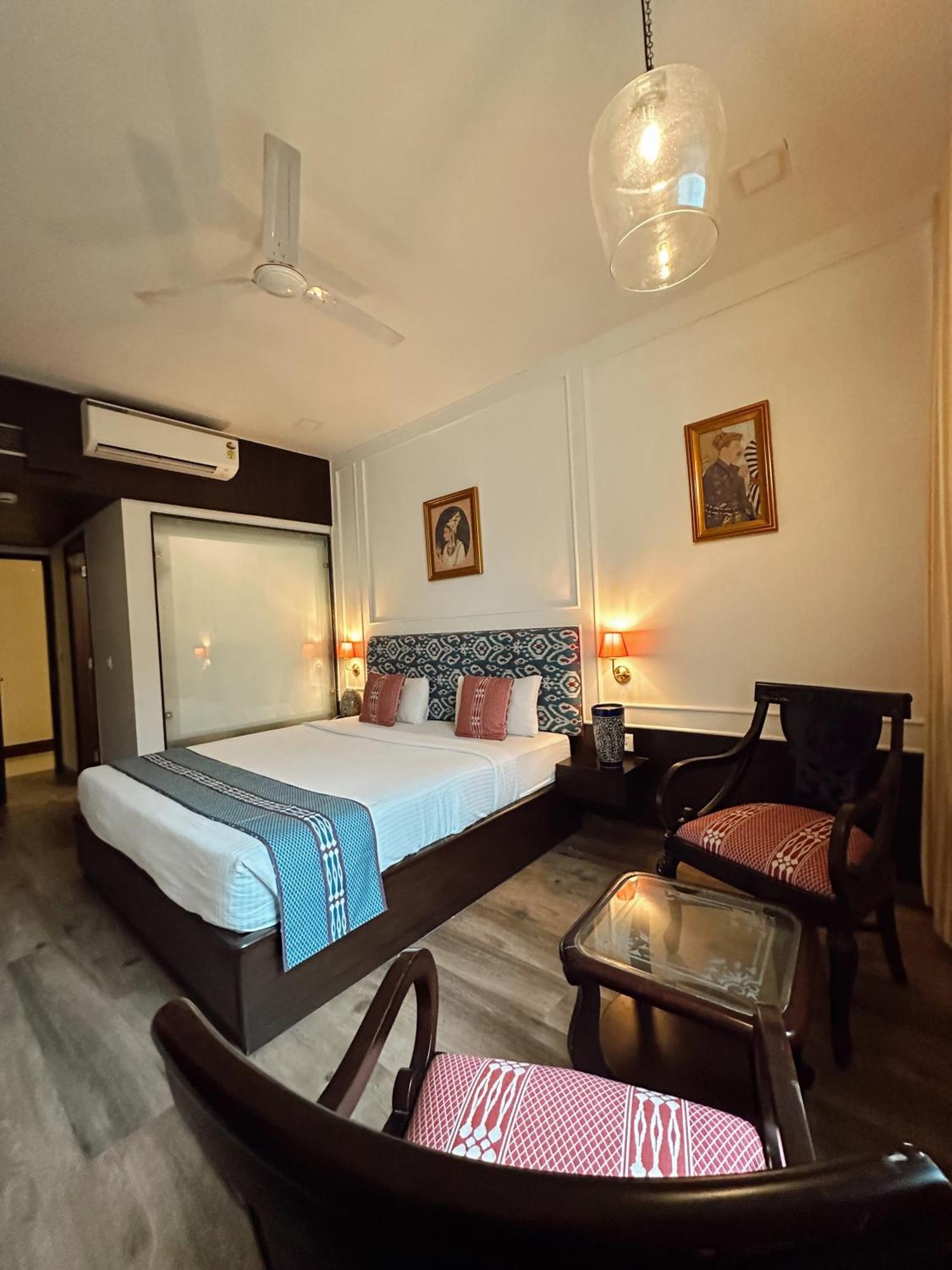 אגרה Hotel Atulyaa Taj מראה חיצוני תמונה