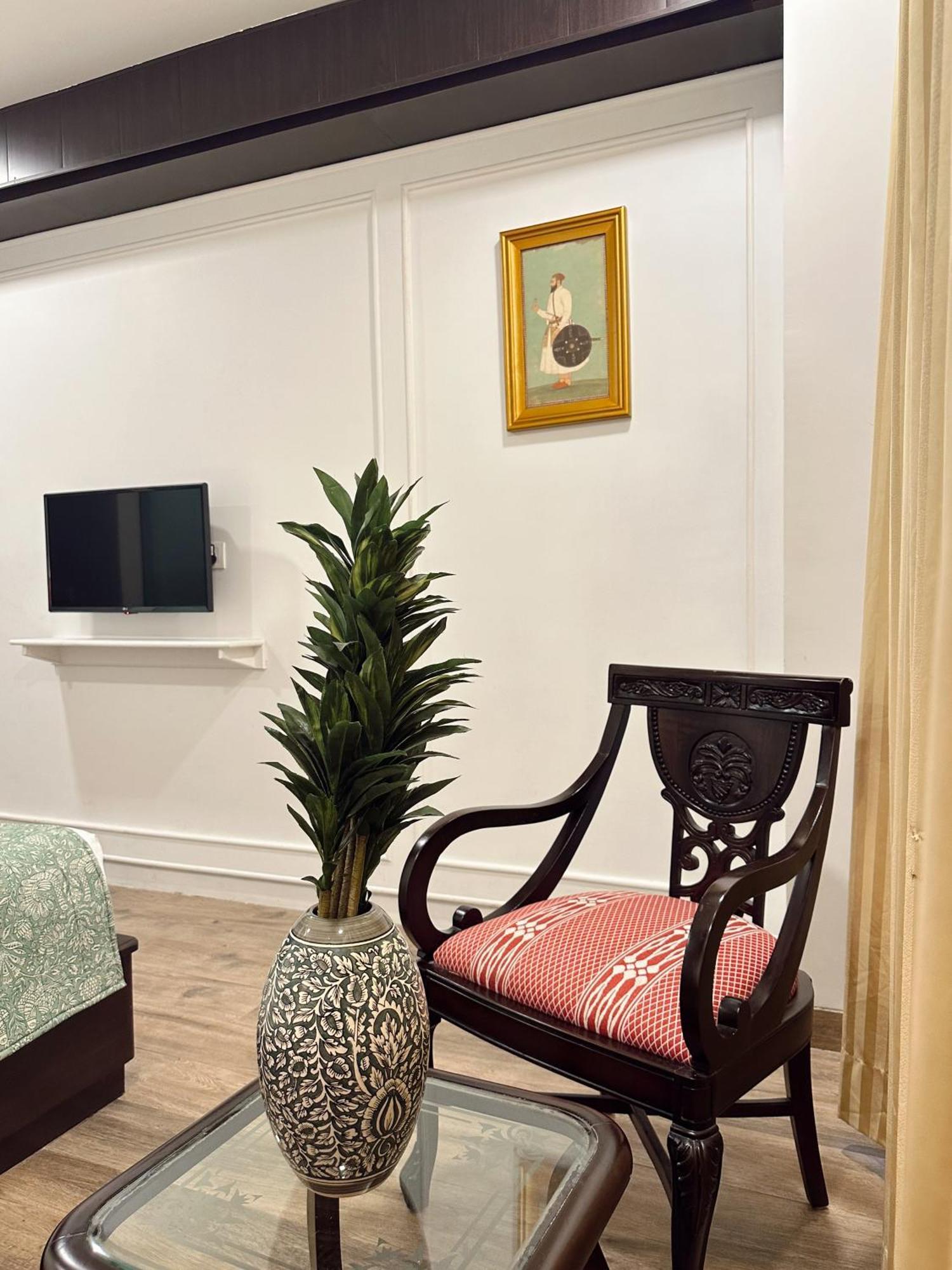 אגרה Hotel Atulyaa Taj מראה חיצוני תמונה