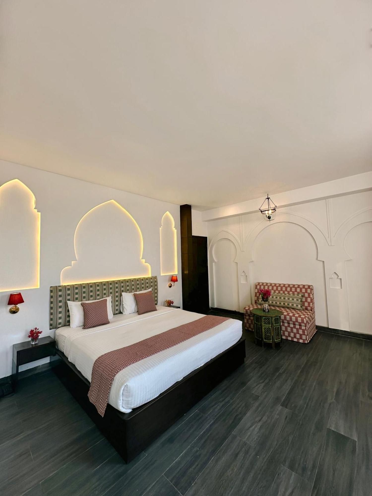 אגרה Hotel Atulyaa Taj מראה חיצוני תמונה