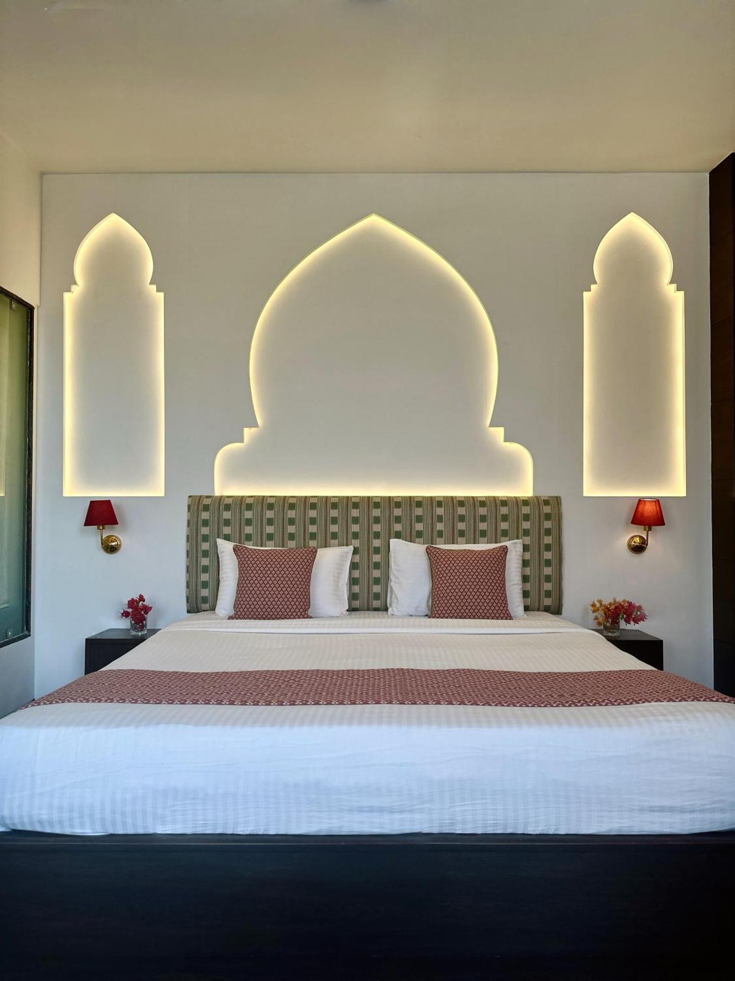 אגרה Hotel Atulyaa Taj מראה חיצוני תמונה